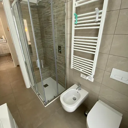 New Luxury With Pool In Borghetto شقة