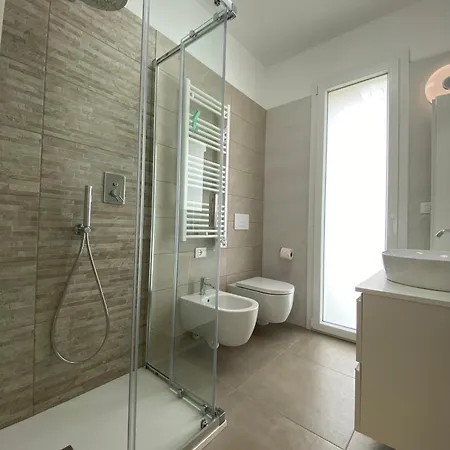 New Luxury With Pool In Borghetto 公寓