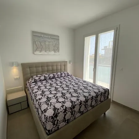 New Luxury With Pool In Borghetto