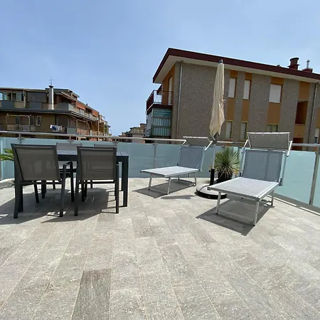 New Luxury With Pool In Borghetto *