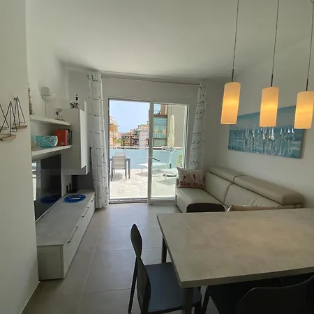 公寓 New Luxury With Pool In Borghetto