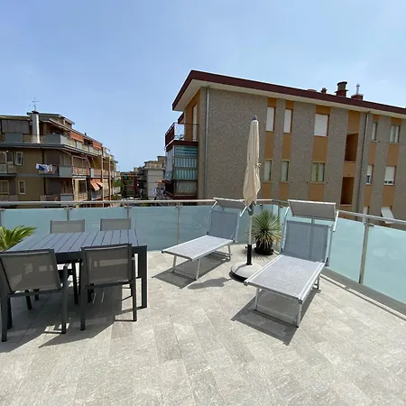 New Luxury With Pool In Borghetto *