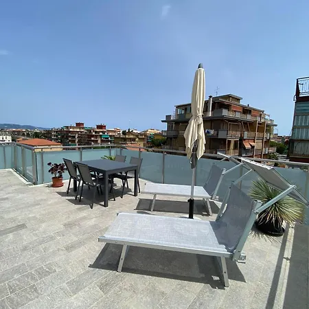 New Luxury With Pool In Borghetto 博尔盖托桑托斯皮里托